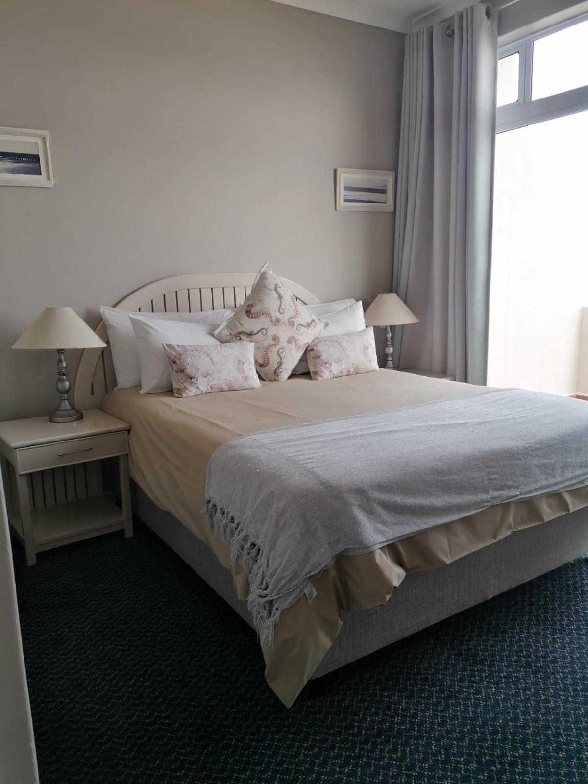 Beachfront At Leisure Bay Appartement Kaapstad