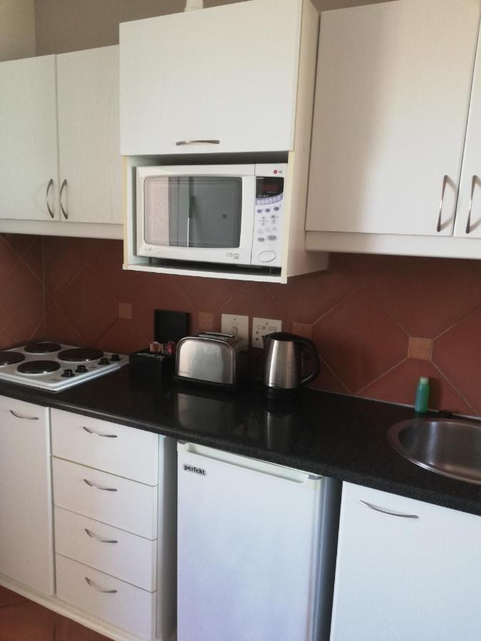 Beachfront At Leisure Bay Appartement Kaapstad