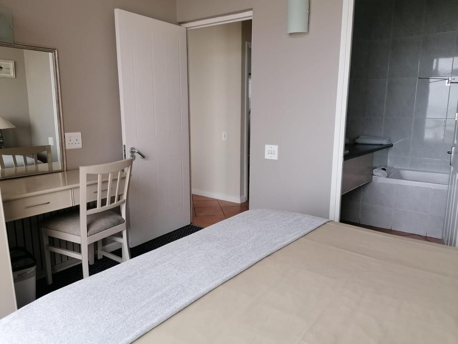 Apartment Beachfront At Leisure Bay Cape Town