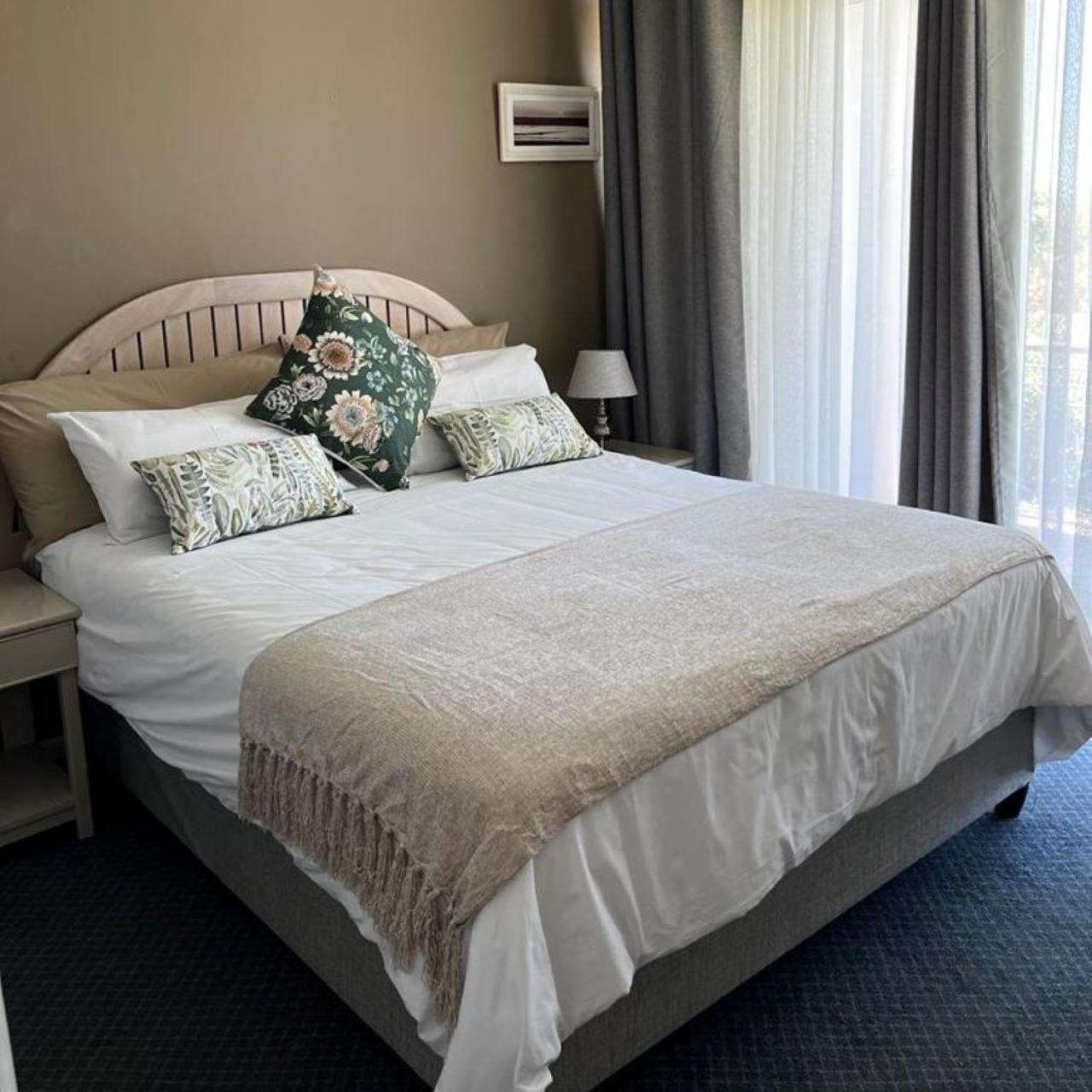 Beachfront At Leisure Bay